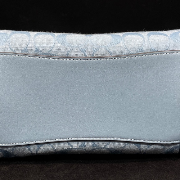 Coach Sydney Satchel In Signature Chambray - NWT - Picture 8 of 13